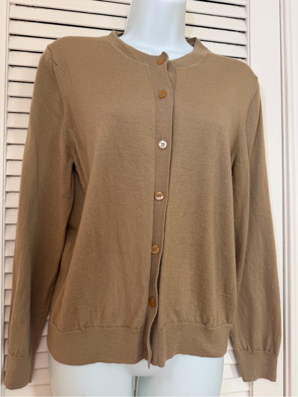 Burberry Uniform Extra Fine Merino Wool Cardigan Camel Beige Size L Luxury Knit - Picture 2 of 7